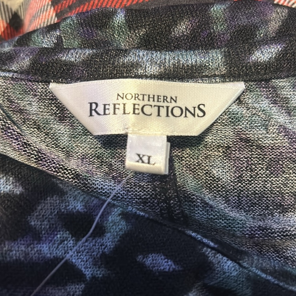 patterned shirt - Picture 2 of 3
